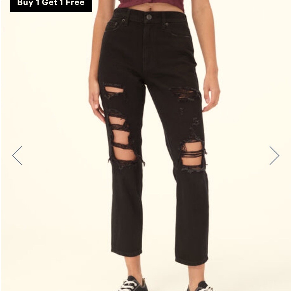 AERO MOM JEANS NEVER WORN
